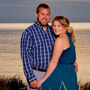 Meet your Posher, Devan